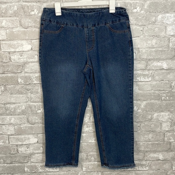 Soft Surroundings Cropped Pull On Jeans - Picture 1 of 5